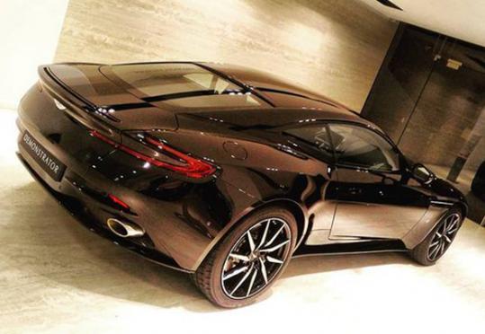 Entretien voiture de luxe